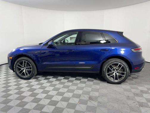 2026 Porsche Macan AWD