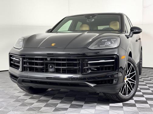 Chromite Black Metallic 2024 Porsche Cayenne Cayenne