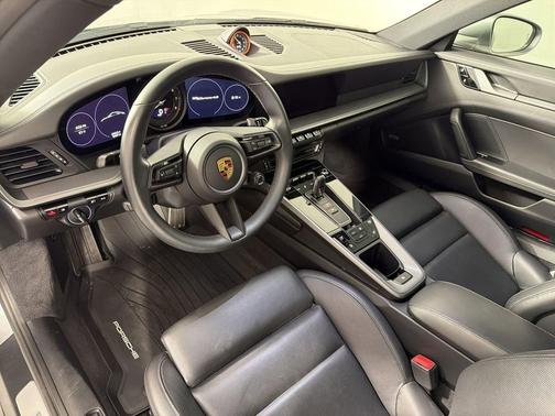 GT Silver Metallic 2020 Porsche 911 Carrera 4S