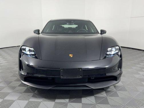 2022 Porsche Taycan Performance Battery Plus