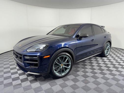 Algarve Blue Metallic 2026 Porsche Cayenne Turbo GT