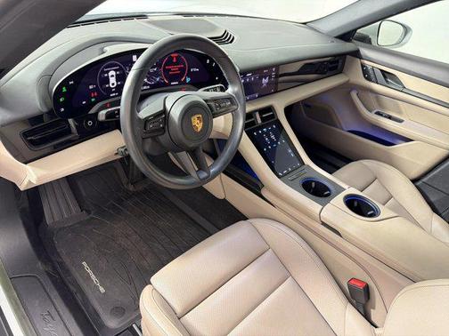 Carrara White Metallic 2022 Porsche Taycan RWD