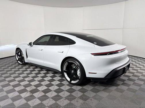 Carrara White Metallic 2022 Porsche Taycan RWD