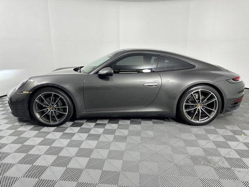 2024 Porsche 911 Carrera