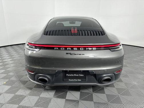 2024 Porsche 911 Carrera