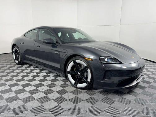 2025 Porsche Taycan RWD