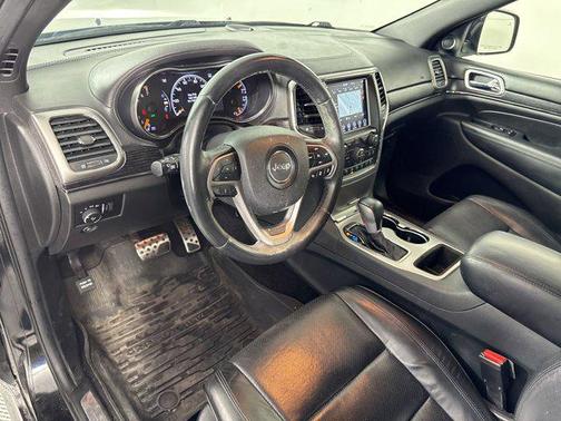 Diamond Black Crystal Pearlcoat 2018 Jeep Grand Cherokee High Altitude