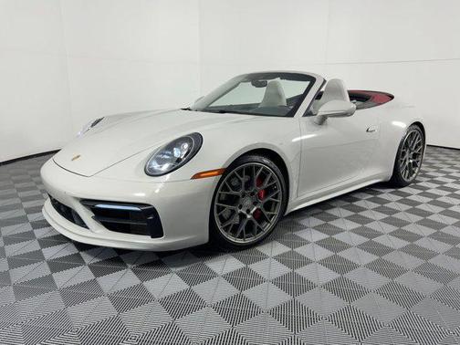 2022 Porsche 911 Carrera GTS