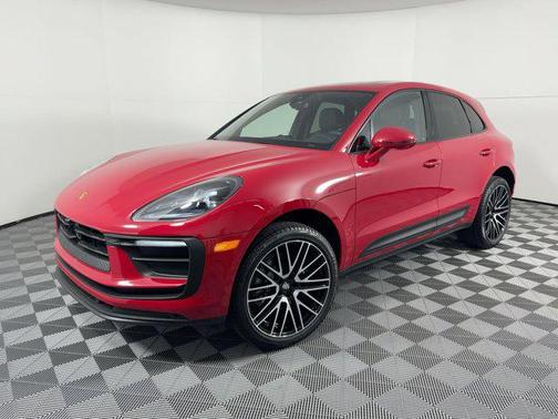 2026 Porsche Macan AWD