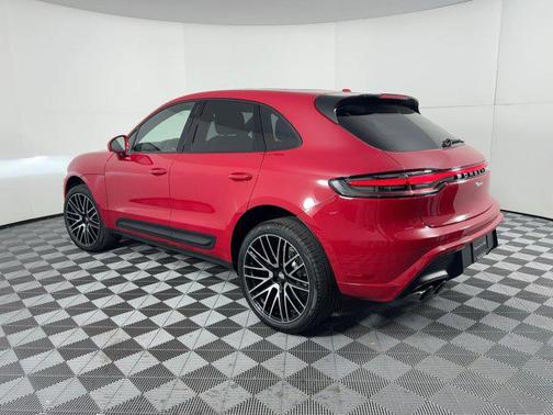 2026 Porsche Macan AWD