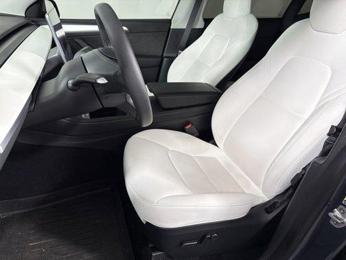 Midnight Silver Metallic 2023 Tesla Model Y Long Range Dual Motor All-Wheel Drive