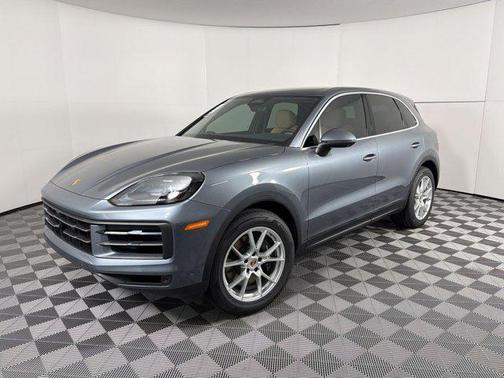 Vanadium Grey Metallic 2026 Porsche Cayenne Cayenne
