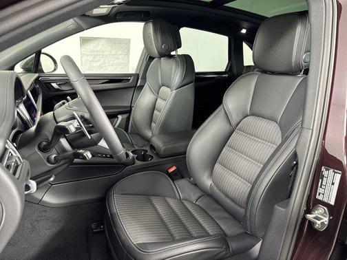 2025 Porsche Macan T