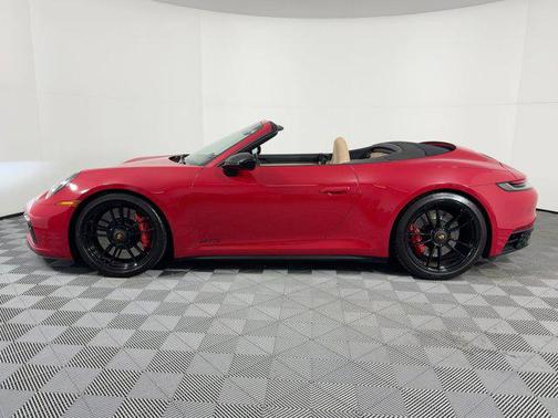 2023 Porsche 911 Carrera 4 GTS