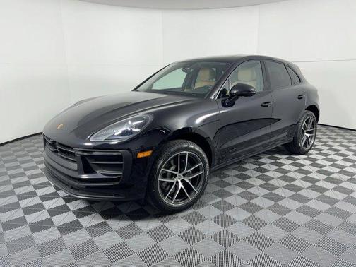2026 Porsche Macan AWD