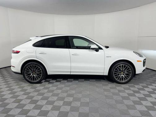 2023 Porsche Cayenne Cayenne E-Hybrid