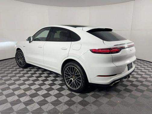 2023 Porsche Cayenne Cayenne E-Hybrid