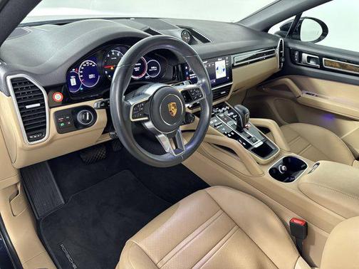2023 Porsche Cayenne Platinum Edition