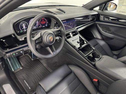 2025 Porsche Panamera RWD