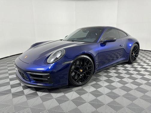 2023 Porsche 911 Carrera 4 GTS