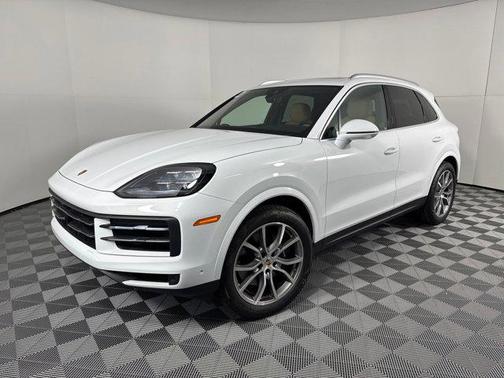 2025 Porsche Cayenne AWD