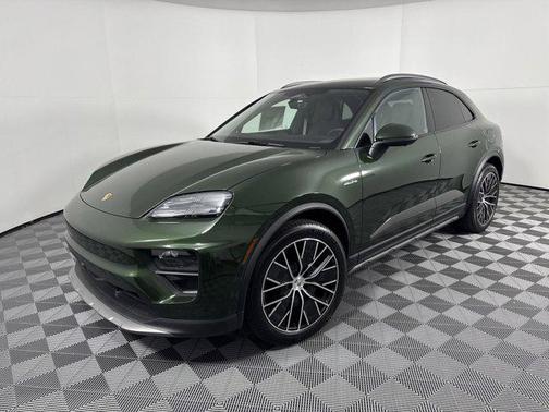 2025 Porsche Macan 4