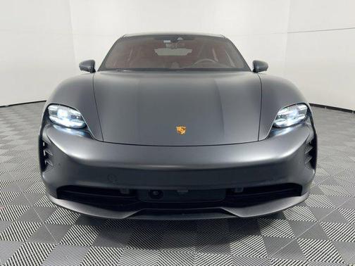 2022 Porsche Taycan GTS