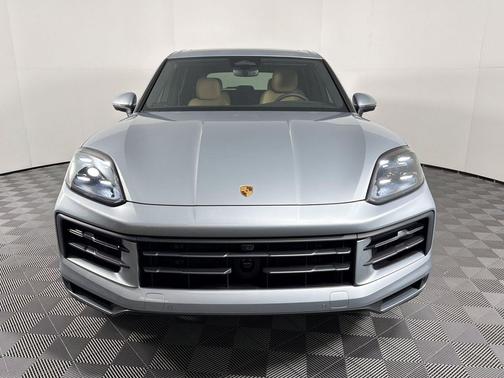 Dolomite Silver Metallic 2026 Porsche Cayenne Cayenne