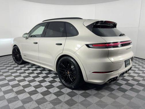 2026 Porsche Cayenne GTS