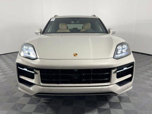 2026 Porsche Cayenne GTS