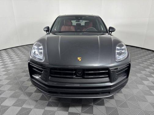 2025 Porsche Macan AWD