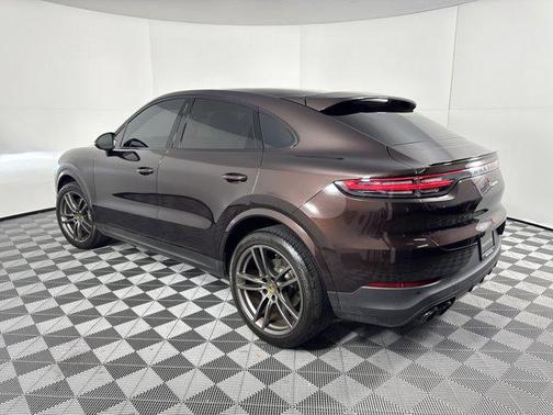 2023 Porsche Cayenne Platinum Edition