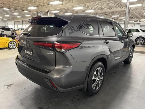 2023 Toyota Highlander Hybrid XLE