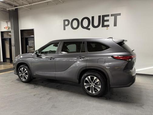 2023 Toyota Highlander Hybrid XLE