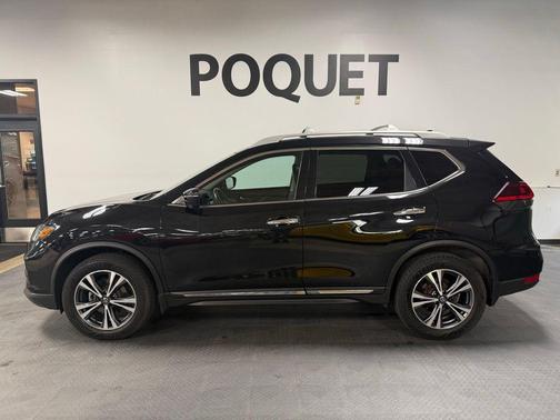 Magnetic Black 2018 Nissan Rogue SL