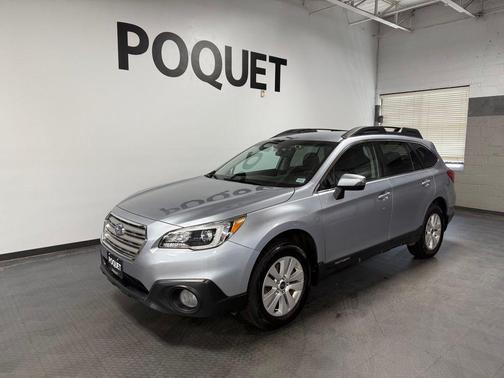 Ice Silver Metallic 2017 Subaru Outback 2.5i Premium