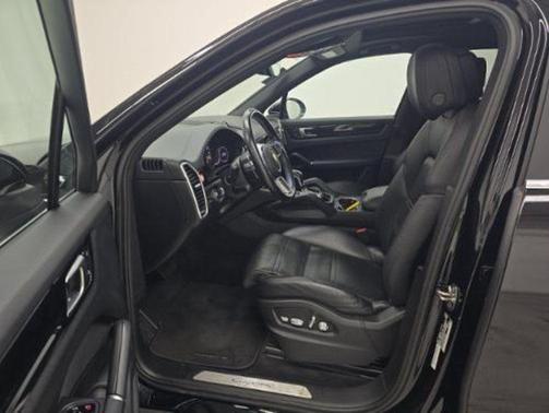 2019 Porsche Cayenne Cayenne