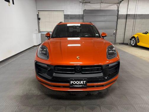 2023 Porsche Macan T