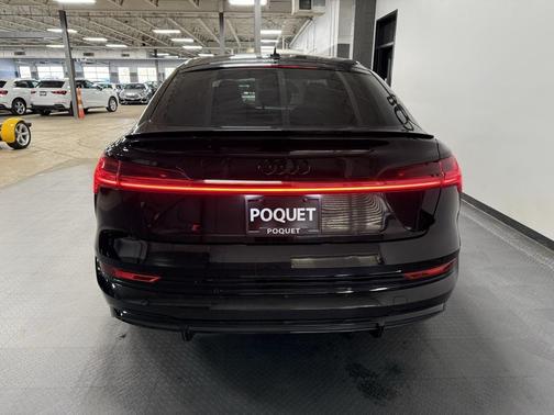 2022 Audi e-tron S Premium Plus