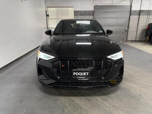 2022 Audi e-tron S Premium Plus