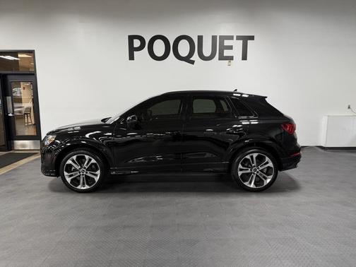 2022 Audi Q3 45 S line Premium Plus