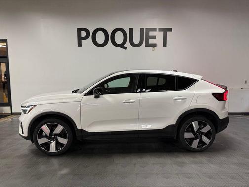 Crystal White Metallic 2023 Volvo C40 Recharge Pure Electric Ultimate