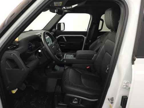2023 Land Rover Defender X-Dynamic SE