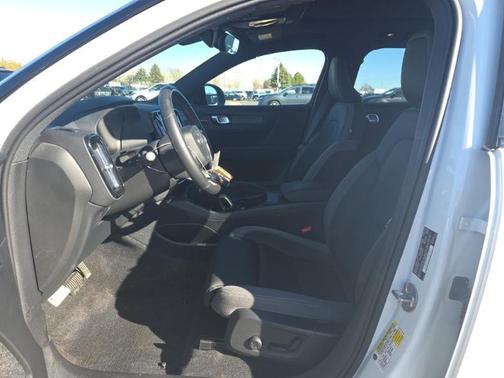 2023 Volvo XC40 Recharge Pure Electric Ultimate