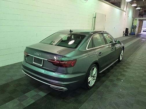 2023 Audi A4 45 S line Premium