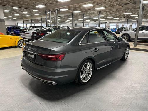 2023 Audi A4 45 S line Premium