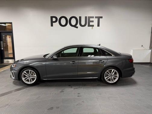 2023 Audi A4 45 S line Premium