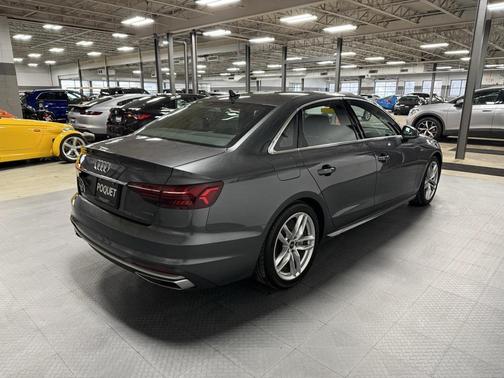 2023 Audi A4 45 S line Premium