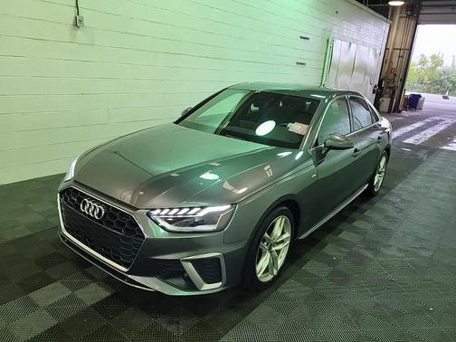 2023 Audi A4 45 S line Premium