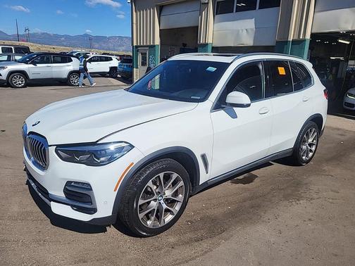 Alpine White 2021 BMW X5 xDrive40i